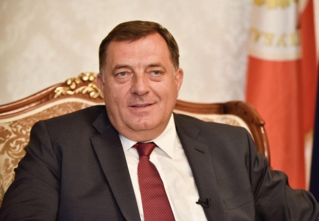 В Боснии допросили председателя президиума Додика по делу об иконе