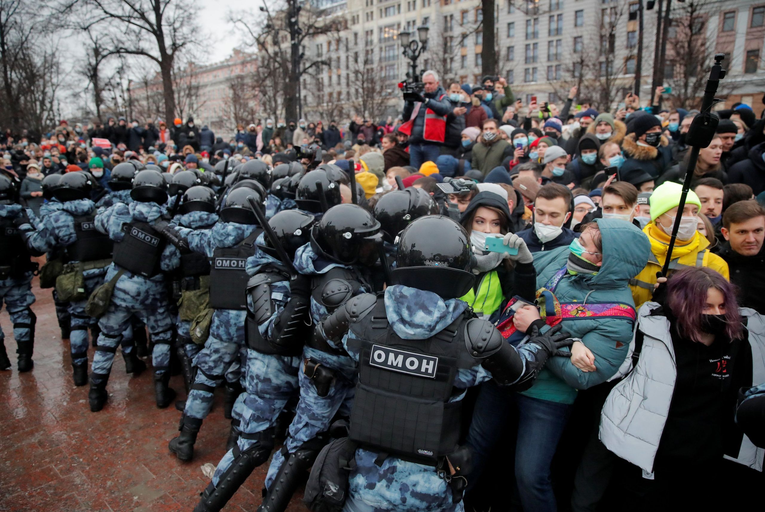 Ще нікому не вдалось повалити режим, – журналіст про протести у Росії