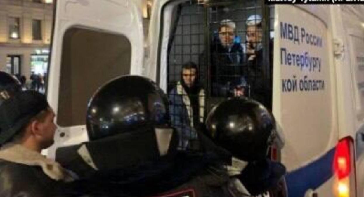 Німого росіянина оштрафували за скандування лозунгів на протеста Німого росіянина оштрафували за скандування лозунгів на протеста