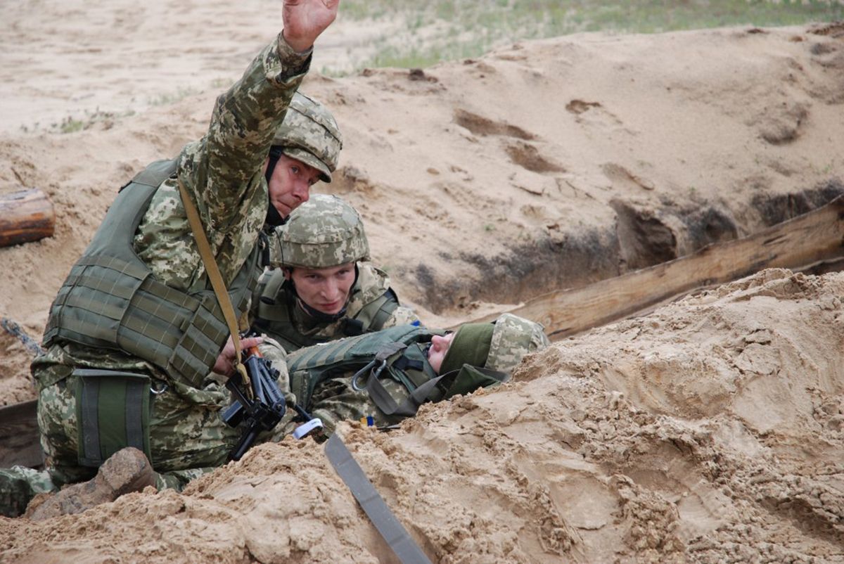 Доба на Донбасі 6 лютого 2021: 13 обстрілів ворога, є загиблі Доба на Донбасі 6 лютого 2021: 13 обстрілів ворога, є загиблі