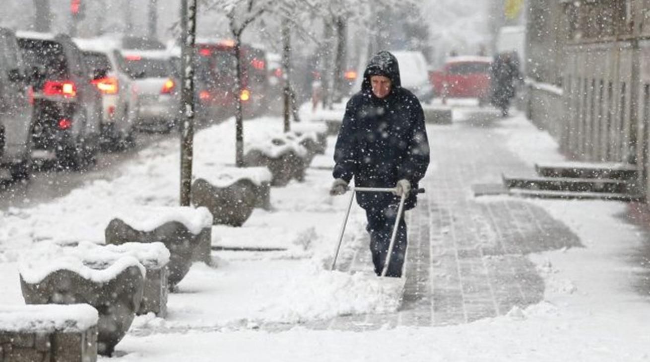 Україну накрили снігопади 7 лютого 2021: де негода - перелік областей