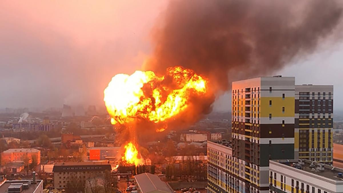 Велика пожежа на складі фарб сталася в Москві: усі деталі та відео