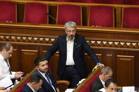 Як зробити, щоб в Україні всі говорили українською: деталі лагідної українізації від Ткаченка