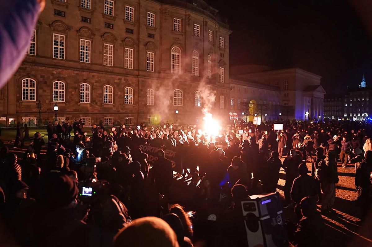 У Данії відбувся протест проти карантинних обмежень