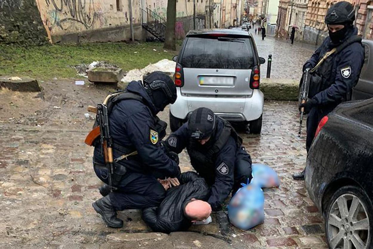 На Львівщині затримали банду наркоторговців, які продавали героїн та метадон: фото