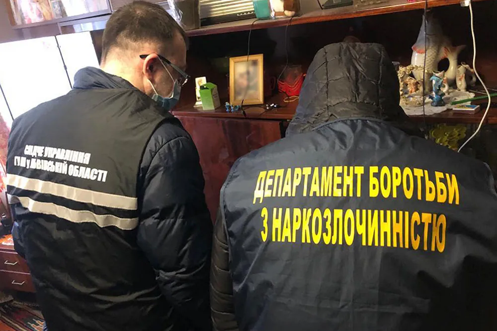 На Львівщині затримали банду наркоторговців, які продавали героїн та метадон: фото