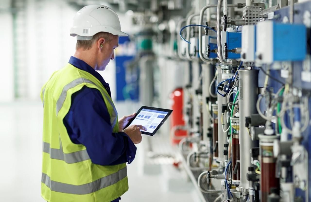 Зеленський доручив запустити програму для підготовки інженерів Зеленський доручив запустити програму для підготовки інженерів