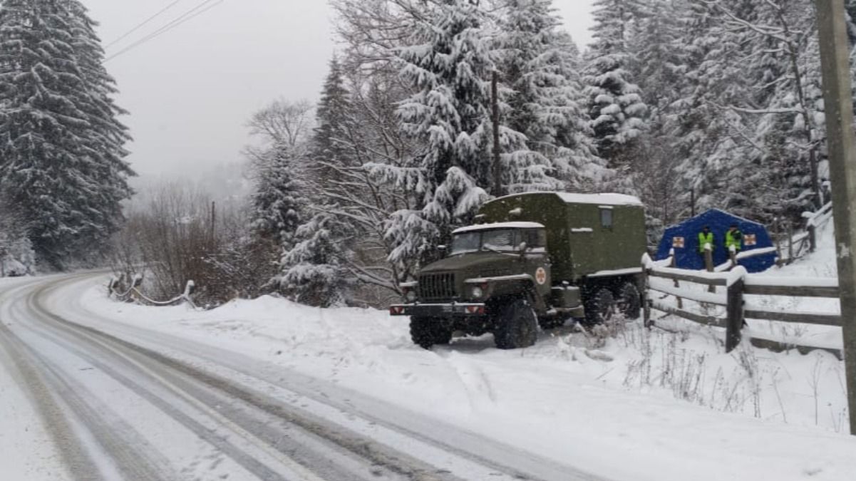 Через негоду 270 населених пунктів – без електрики: де саме – фото Через негоду 270 населених пунктів – без електрики: де саме – фото