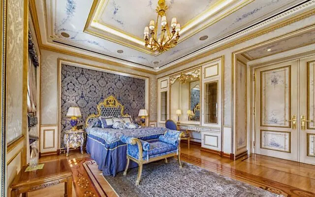 Пишна спальня   / Фото Sotheby Пишна спальня   / Фото Sotheby