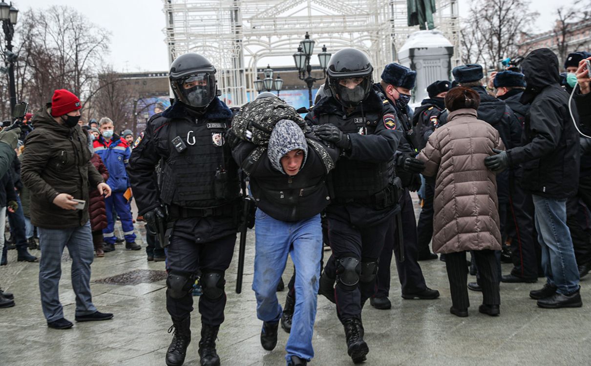 У кішки-мишки ні з ким грати не будемо, – у Кремлі відреагували на обіцянки поновити протести