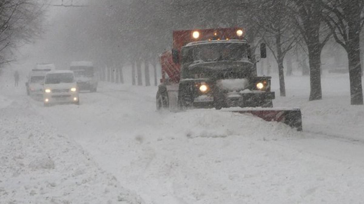 У Києві ввели оперативне положення: транспорт рухається не за графіком У Києві ввели оперативне положення: транспорт рухається не за графіком
