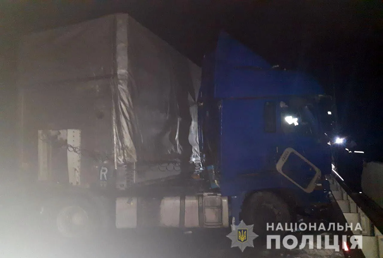 На Полтавщині зіткнулись дві вантажівки: обидва водії загинули