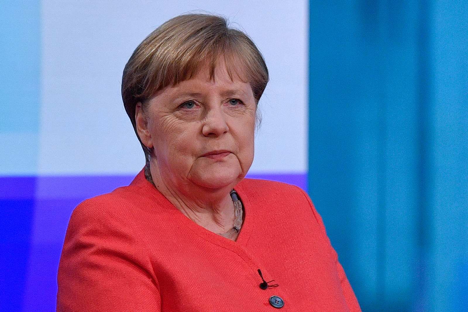 Меркель хочет продлить локдаун в Германии