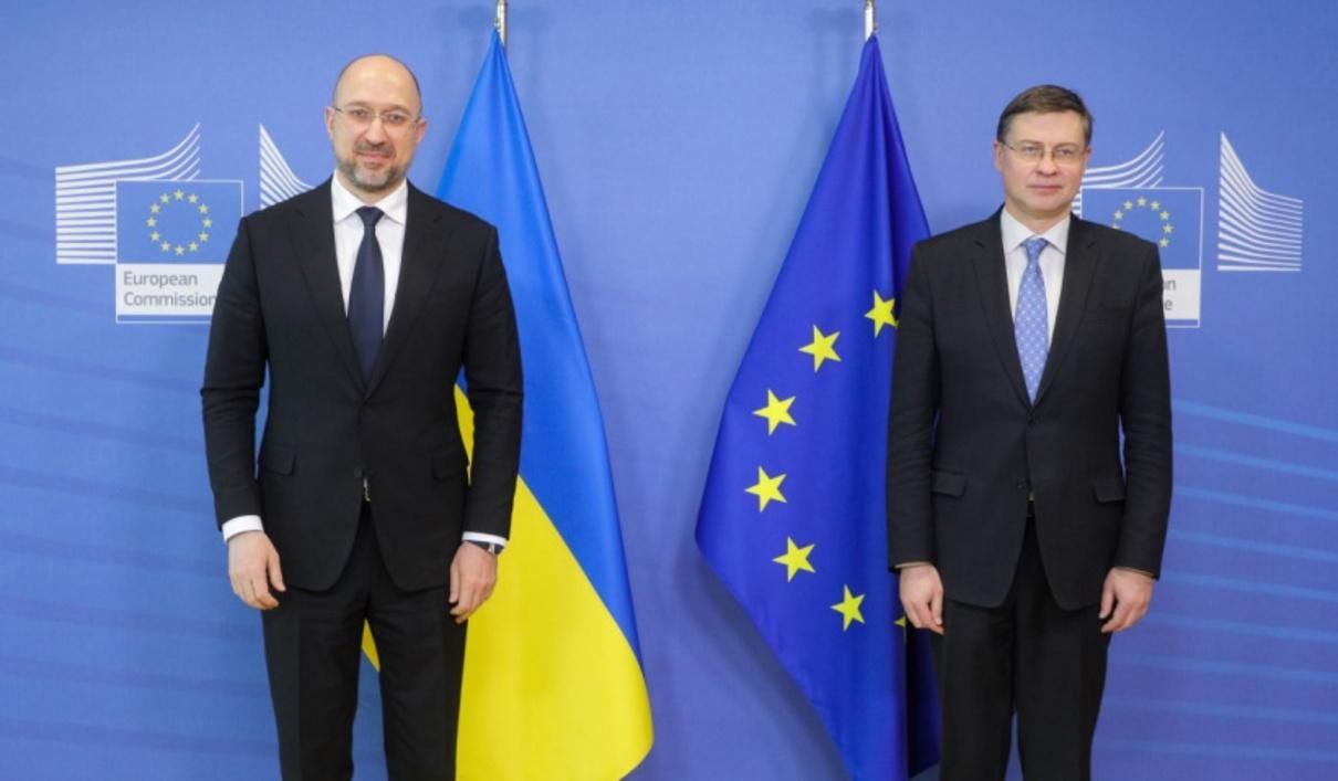 Российская дезинформация о вакцинации в Украине беспокоит ЕС Российская дезинформация о вакцинации в Украине беспокоит ЕС