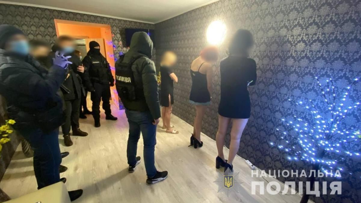 В Одесі поліція накрила бордель, який утримували 4 осіб