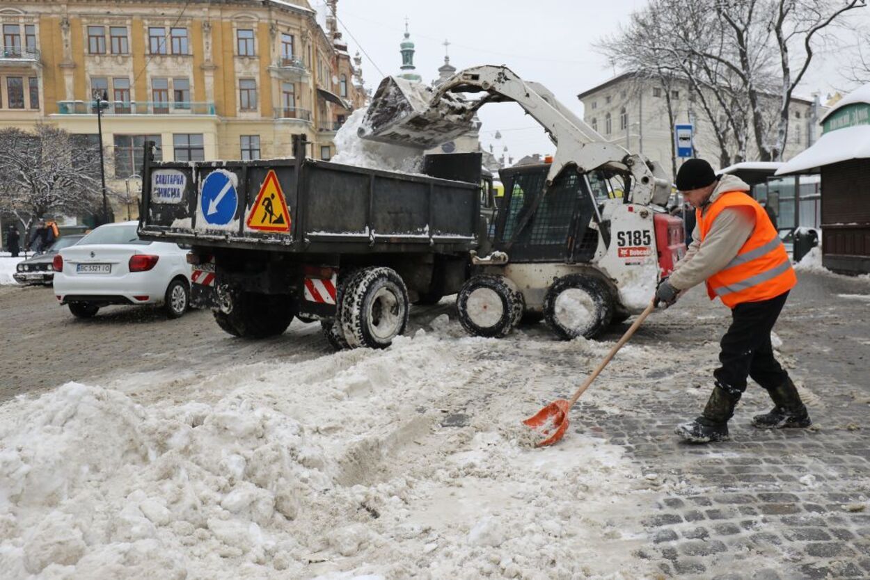 Неутешительный прогноз: во Львове 11 февраля 2021 выпадет 100% месячной нормы снега 