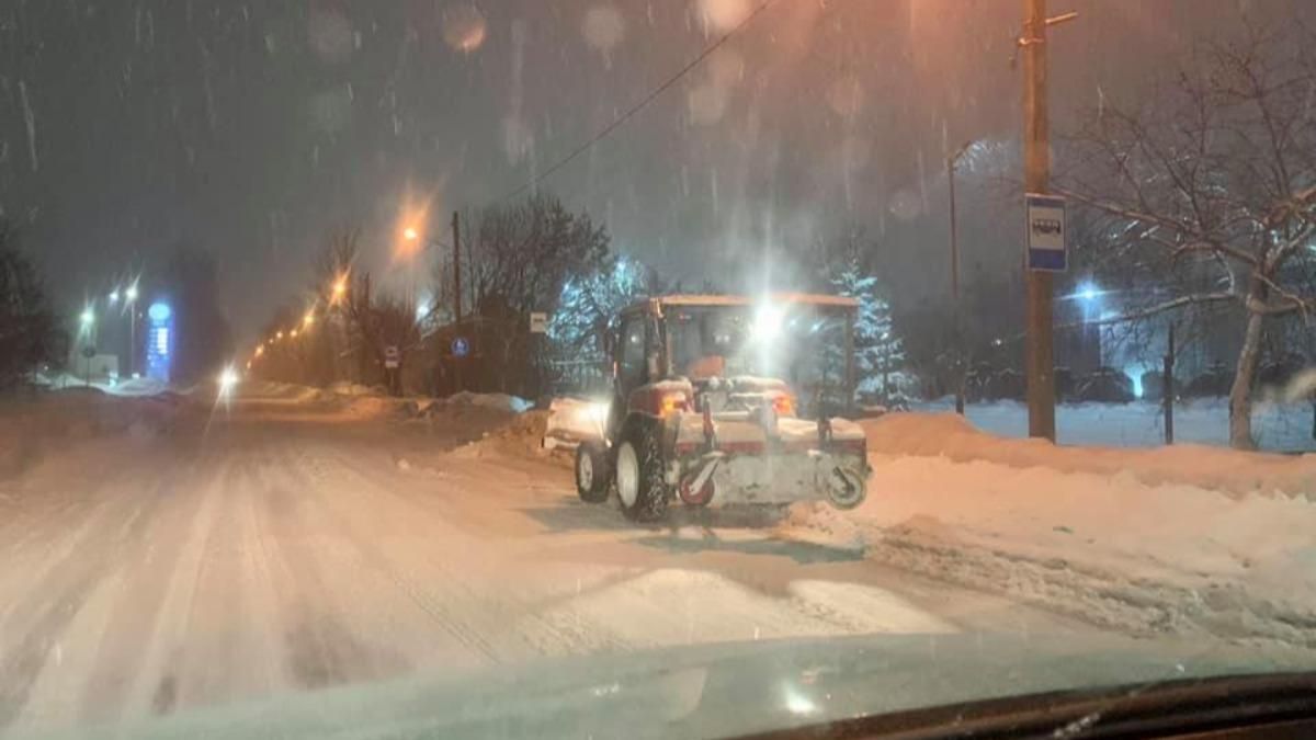 Снегопад не останавливался всю ночь, – Садовый о непогоде во Львове Снегопад не останавливался всю ночь, – Садовый о непогоде во Львове