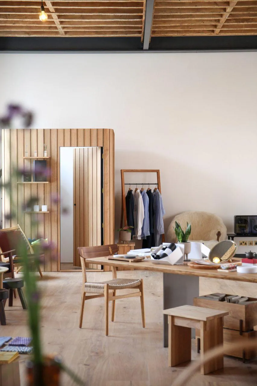 Уют в интерьере удалось создать с помощью микса стилей Уют в интерьере удалось создать с помощью микса стилей