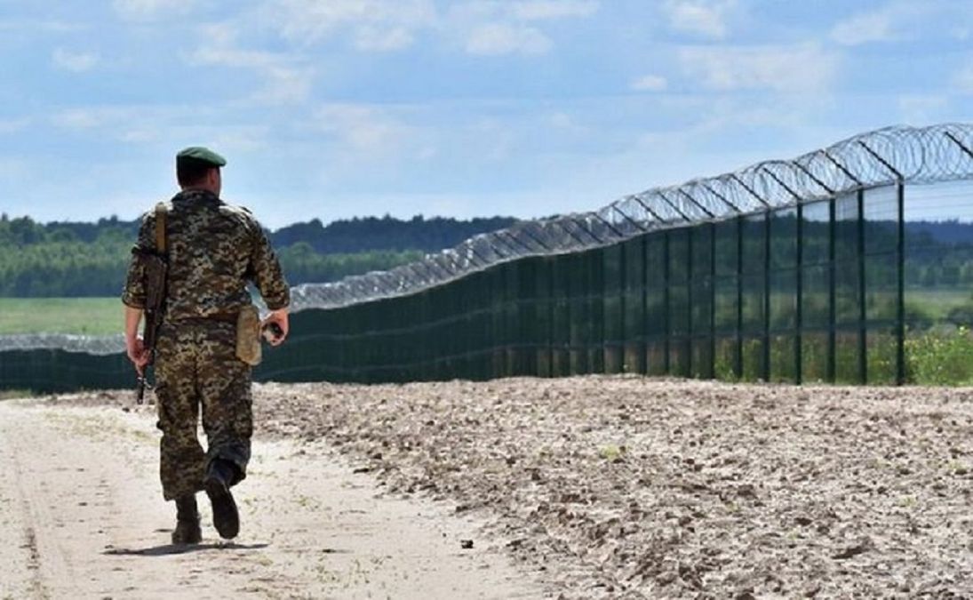 Границу с Россией укрепили и без стены Яценюка, - Дейнеко Границу с Россией укрепили и без стены Яценюка, - Дейнеко