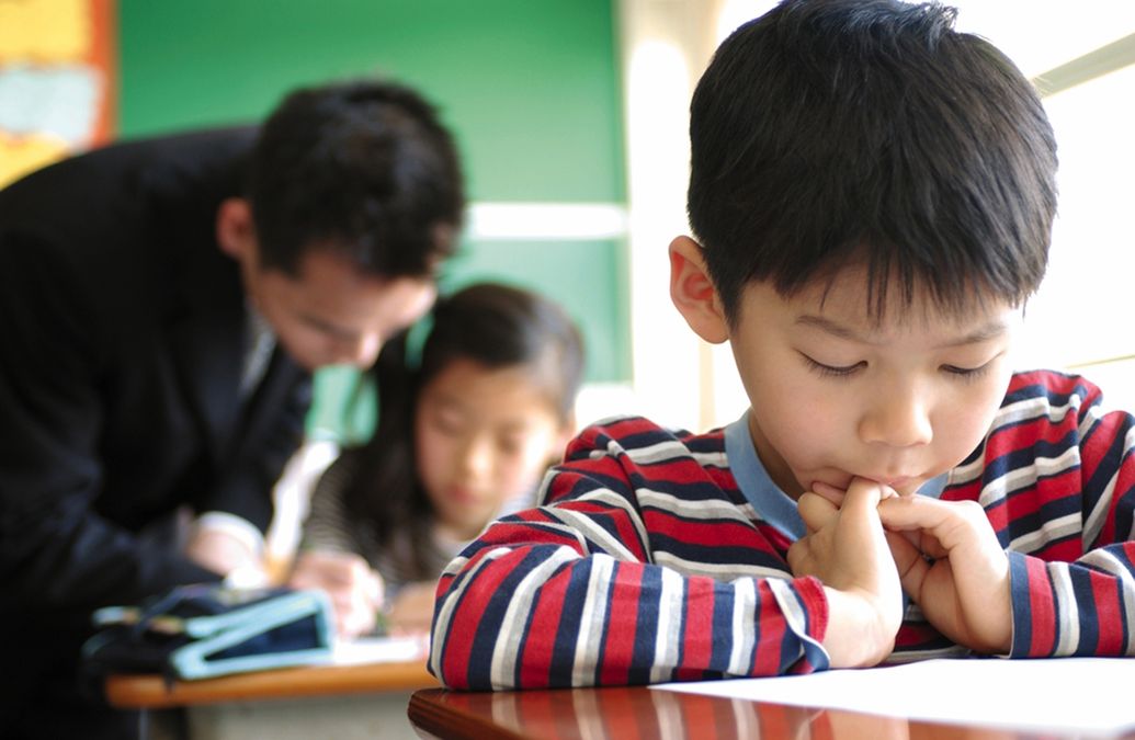 Ученики японской школы. Япония дети в школе. Школа в Японии. Японская начальная школа. Японские дети в начальной школе.