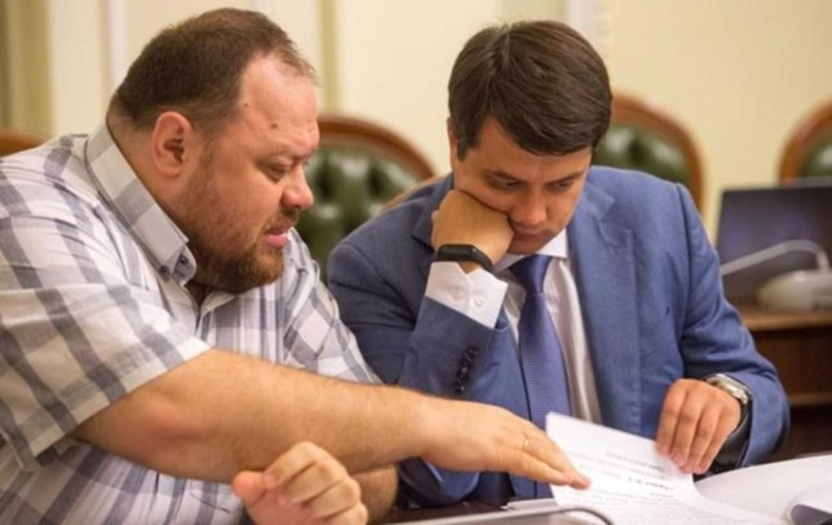 Корниенко о возможной замене Разумкова Стефанчуком в должности спикера Корниенко о возможной замене Разумкова Стефанчуком в должности спикера