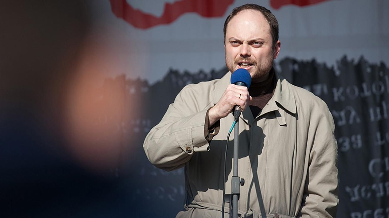 Співробітники ФСБ, які отруїли Навального, є причетними до 2 отруєнь ще одного опозиціонера – Володимира Кара-Мурзи, – розслідування Bellingcat і The Insider