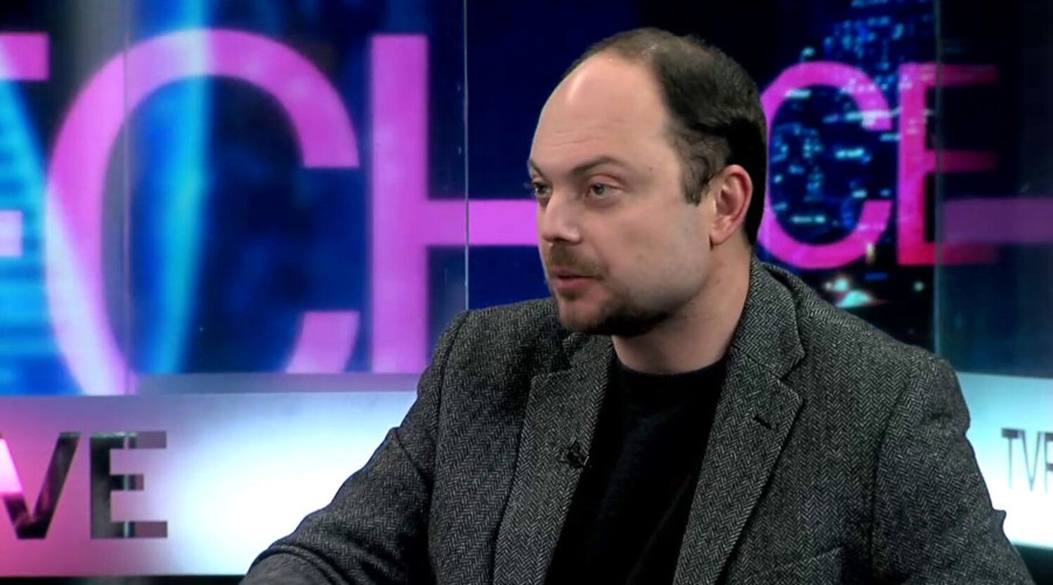 Кара-Мурза хочет допросить отравителей Навального и собирается в ЕСПЧ Кара-Мурза хочет допросить отравителей Навального и собирается в ЕСПЧ