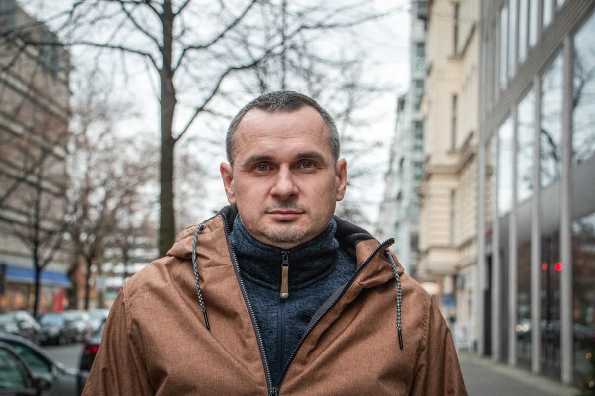 Він викликає у мене побоювання, – Сенцов про Навального Він викликає у мене побоювання, – Сенцов про Навального