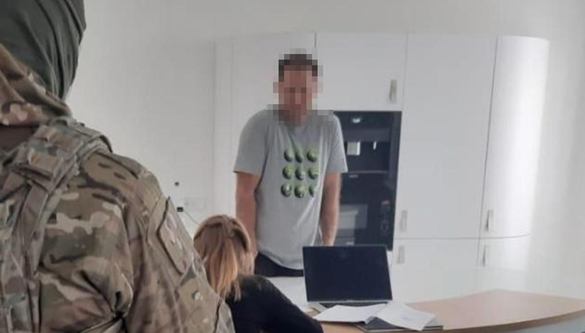 Бывшего руководителя завода Патона уличили в хищении 20 миллионов Бывшего руководителя завода Патона уличили в хищении 20 миллионов