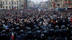 Арест Навального и жестокость ОМОНа: для чего украинцам следить за событиями в России