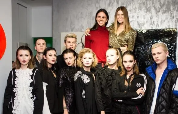 Вечірка таємний агент Вечірка таємний агент