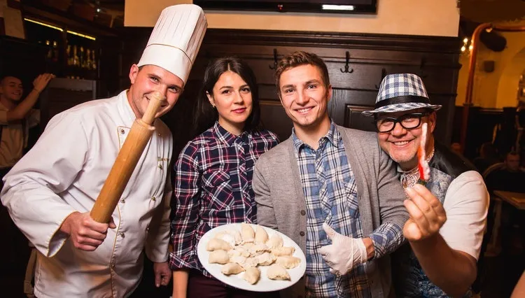 Кухарі Кухарі