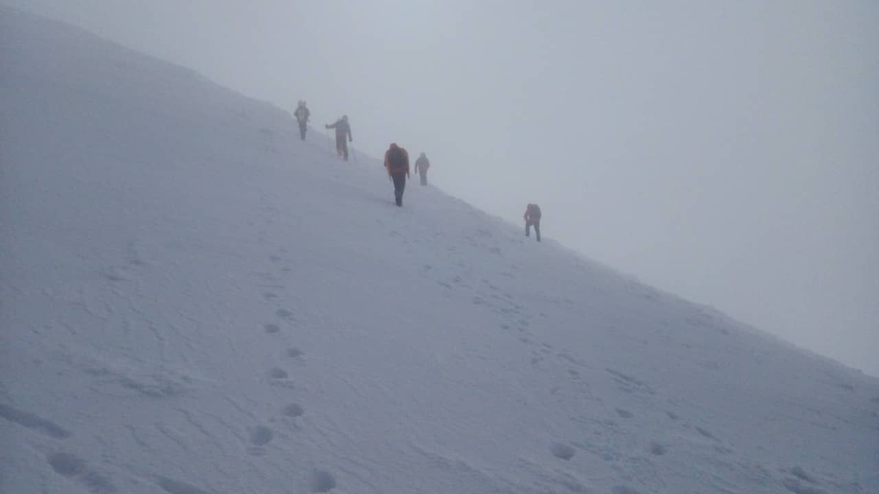 У Карпатах шукають туриста і вже залучили авіацію У Карпатах шукають туриста і вже залучили авіацію