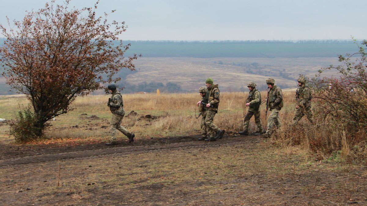 На Донбассе боевики 14.02.2021 обстреляли позиции ВСУ из гранатомета На Донбассе боевики 14.02.2021 обстреляли позиции ВСУ из гранатомета