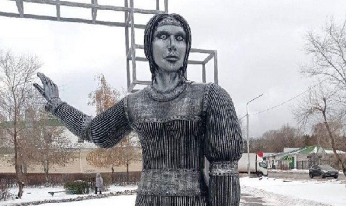 В России памятник Аленке продали за 2,6 миллиона рублей