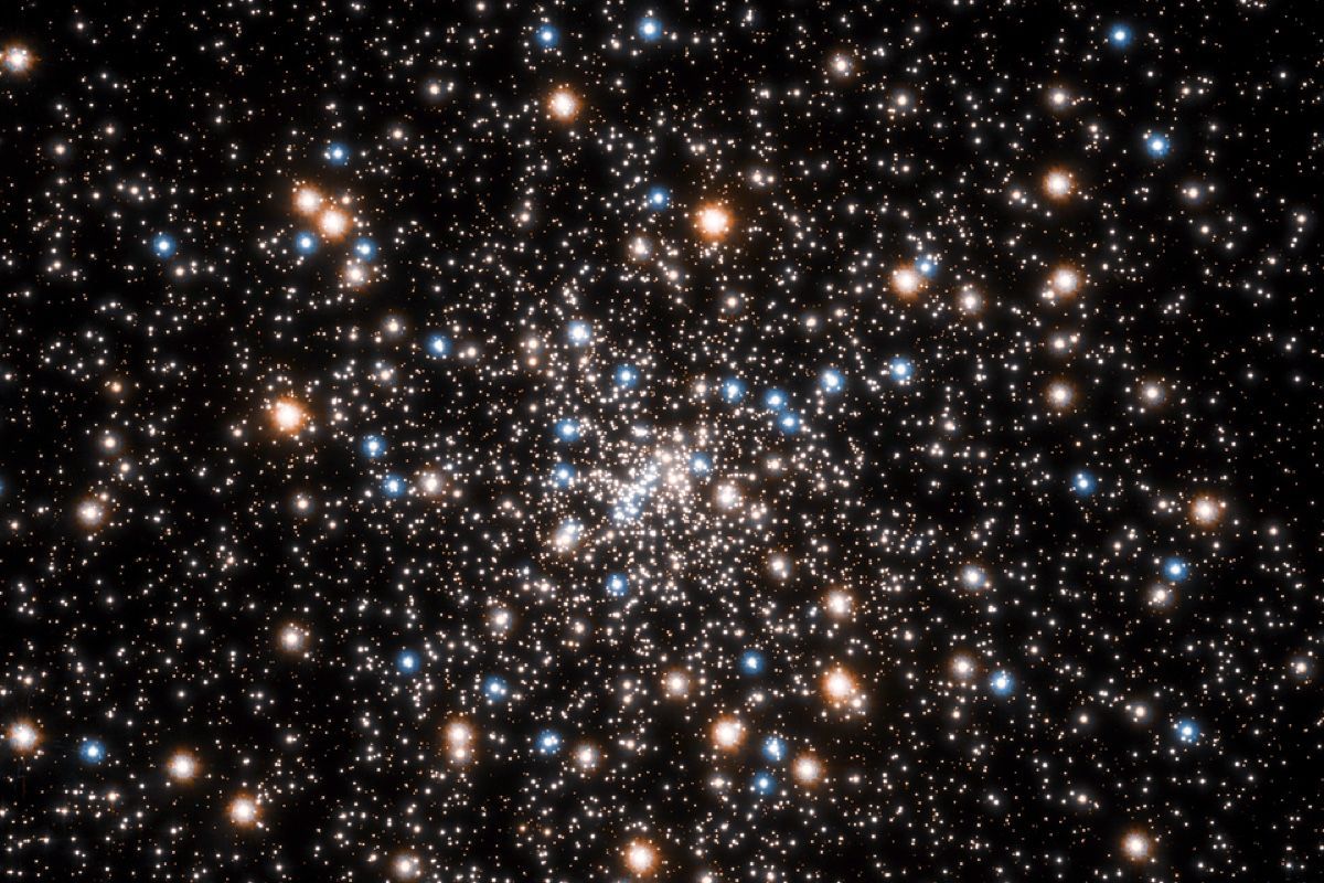 Hubble нашел скопление маленьких черных дыр: смотрите видео