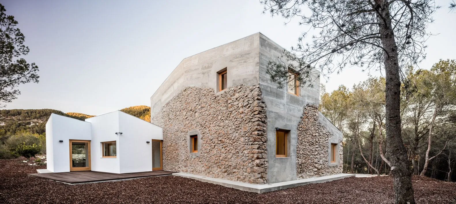 Середзеноморський вигляд споруди / Фото Archdaily Середзеноморський вигляд споруди / Фото Archdaily