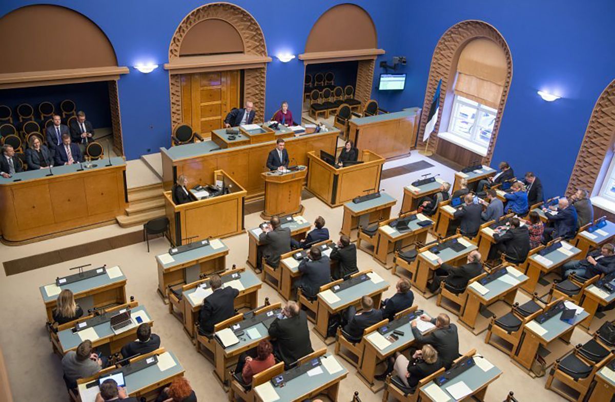 Парламент Эстонии призвал ЕС усилить санкции против России