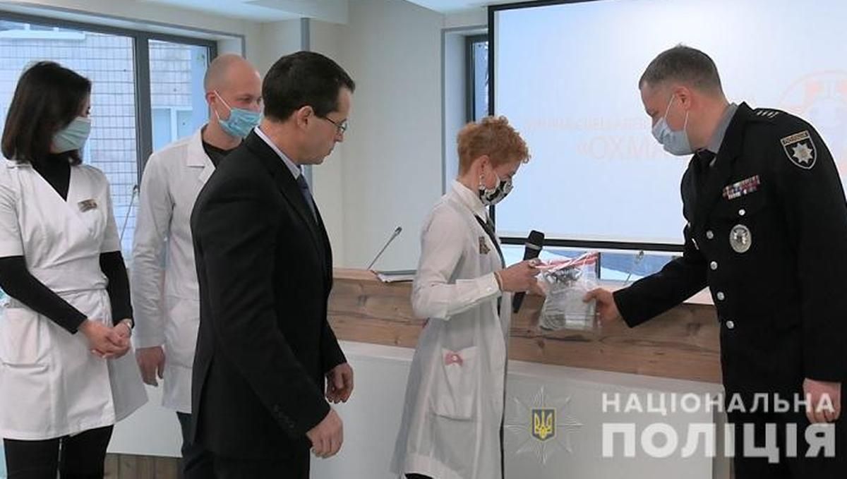 У Києві поліція затримала чоловіка за крадіжку обладнання з Охматдиту У Києві поліція затримала чоловіка за крадіжку обладнання з Охматдиту