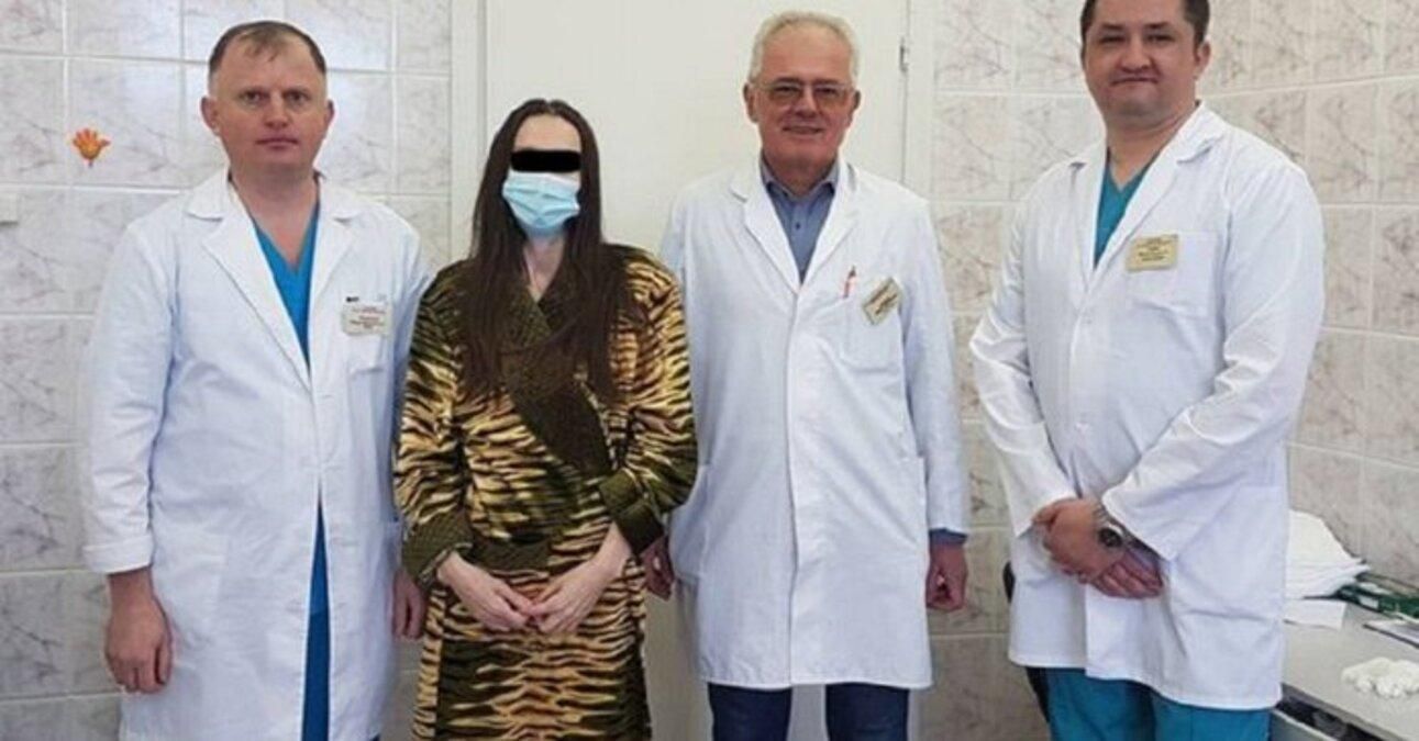 Гігантська пухлина не давала дихати: у Львові онкологи видалили жінці 30-кілограмову ліпосаркому