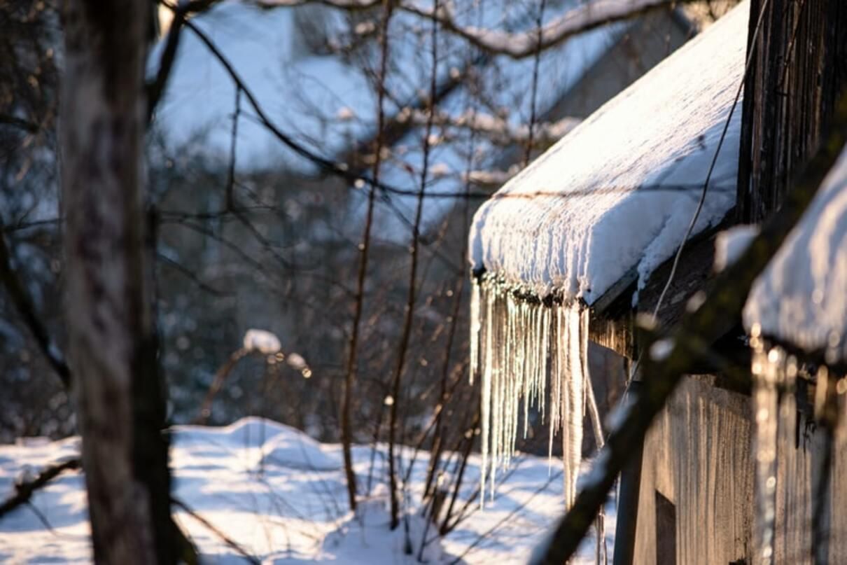 Обережно бурульки: як вберегтися від травм