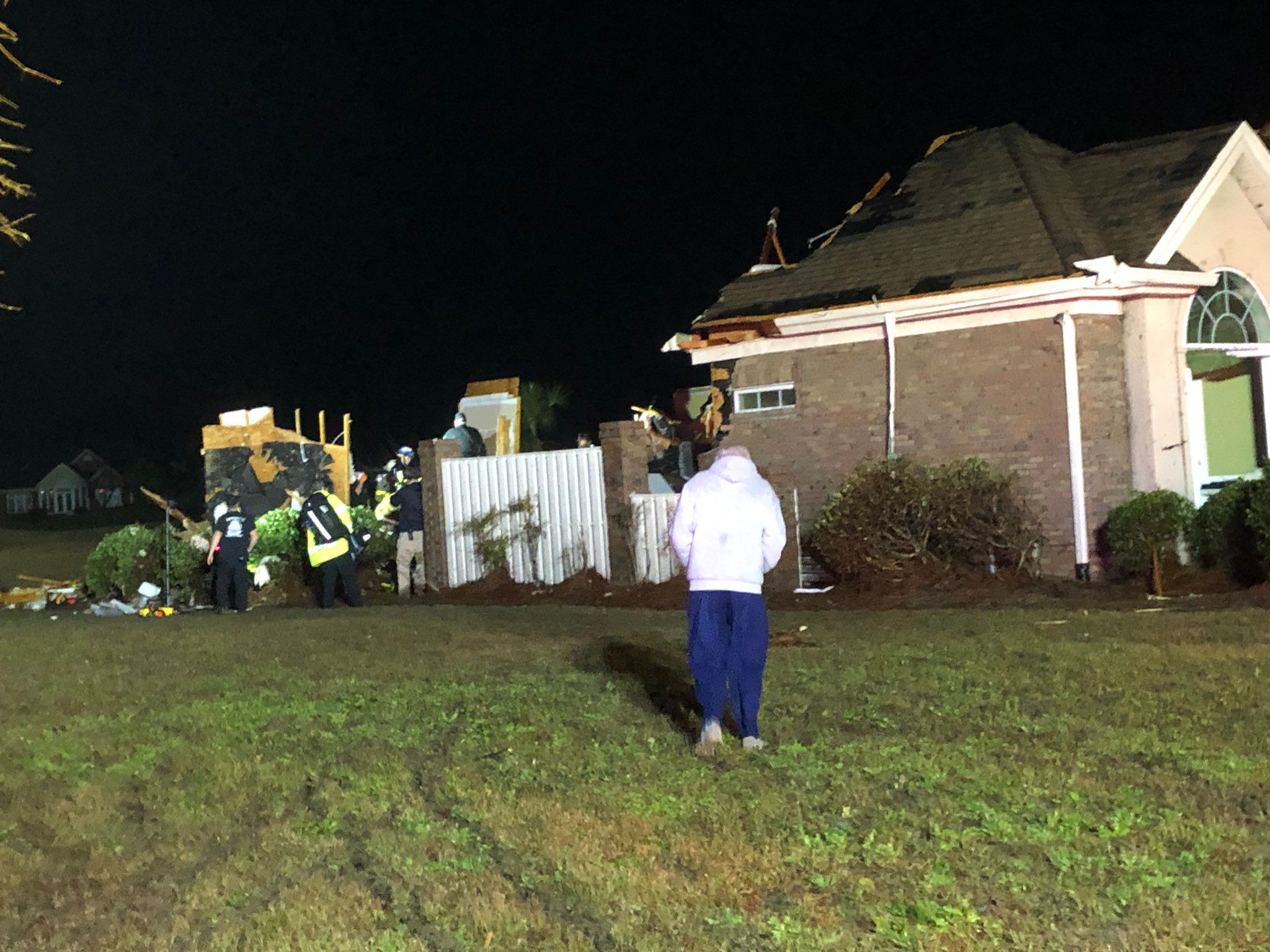 Торнадо у США 16.02.2021: є загиблі, травмовані - фото та відео Торнадо у США 16.02.2021: є загиблі, травмовані - фото та відео