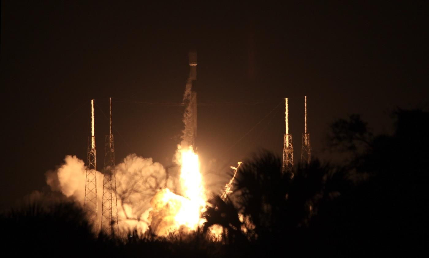 SpaceX не смогла вернуть первая ступень ракеты Falcon 9
