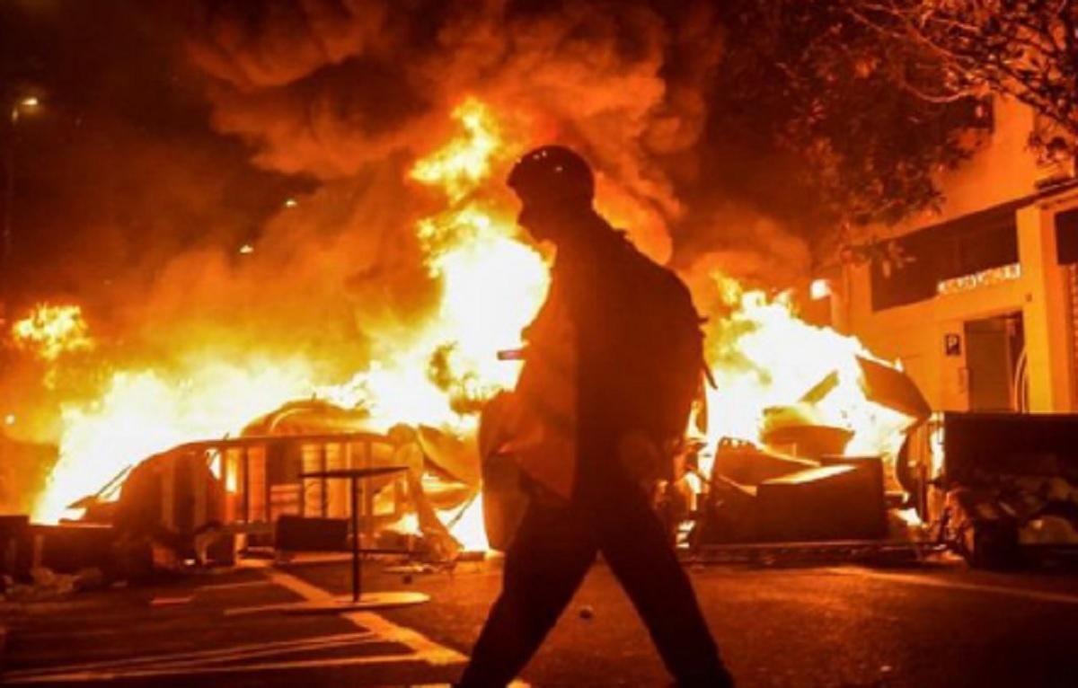 В Іспанії протести через арешт репера: є постраждалі – фото, відео В Іспанії протести через арешт репера: є постраждалі – фото, відео