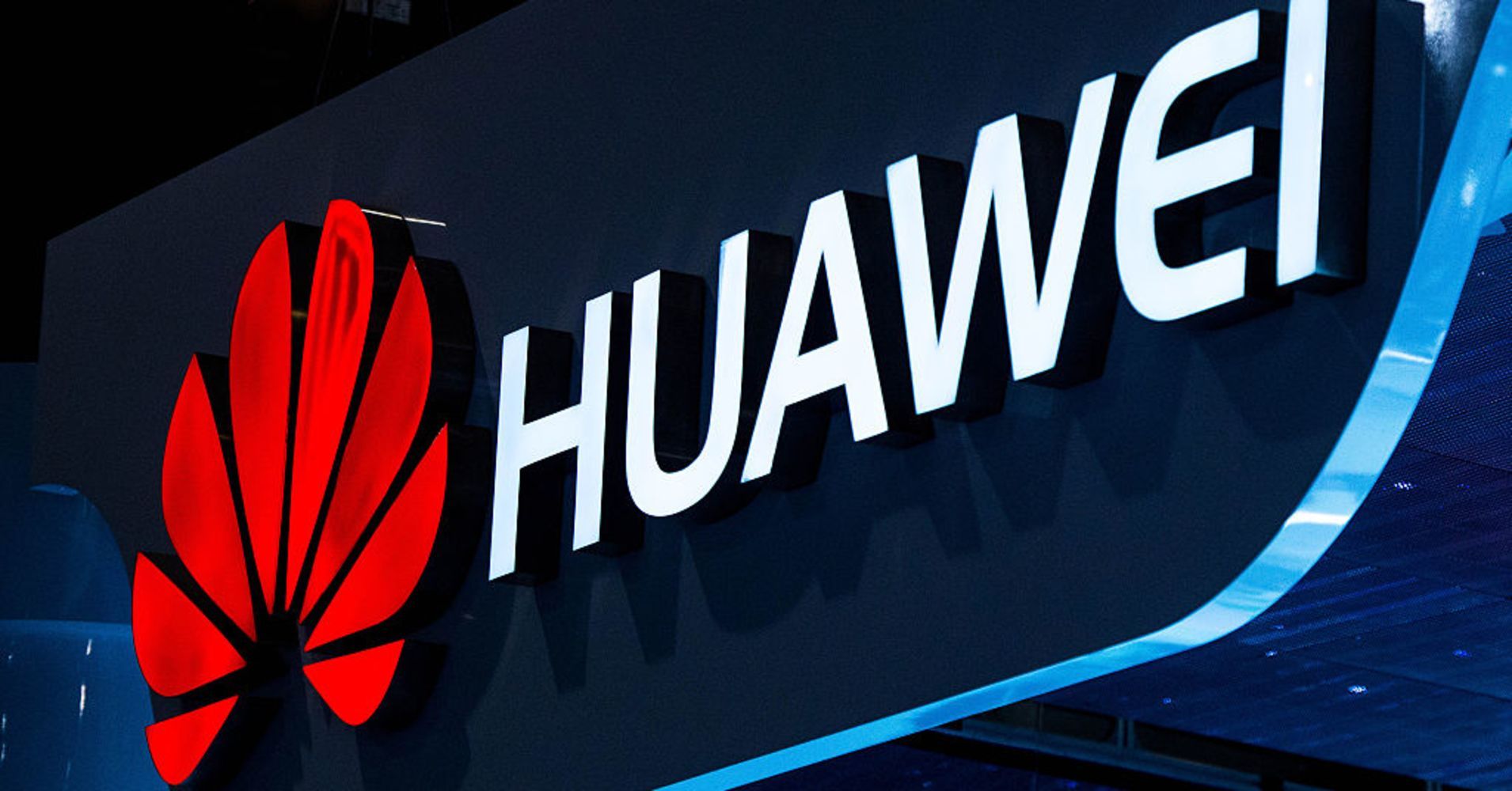 Huawei почне розводити свиней і добувати вугілля щоб врятувати бізнес