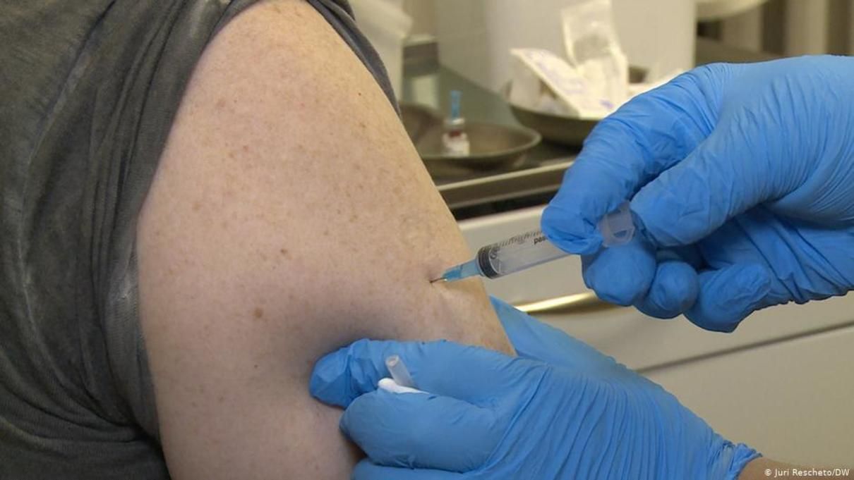 У Єврокомісії здивовані нав'язуванням Росією Супутника V У Єврокомісії здивовані нав'язуванням Росією Супутника V