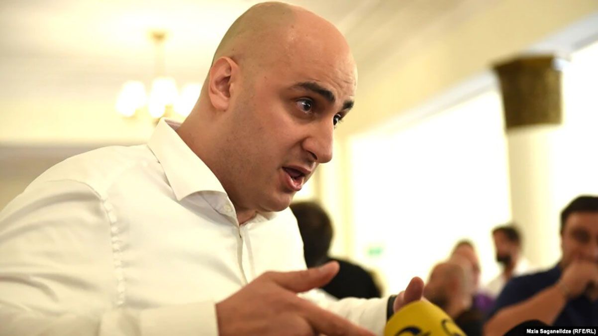 Премьер Грузии подал в отставку из-за решения суда о Нике Мелия Премьер Грузии подал в отставку из-за решения суда о Нике Мелия