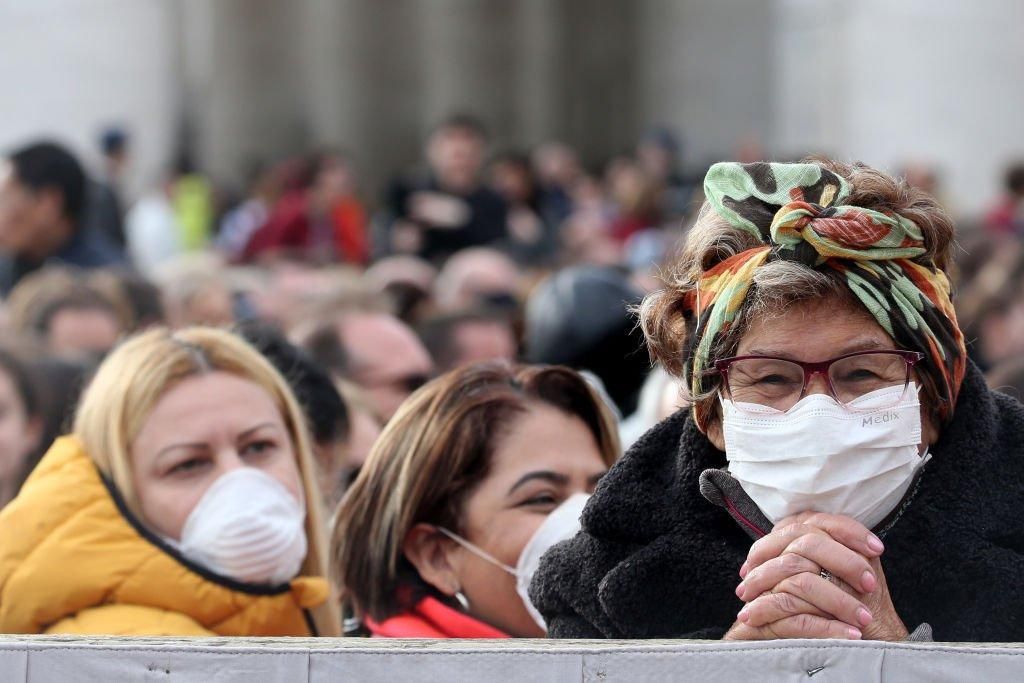 В Харькове массово штрафуют за отсутствие масок 