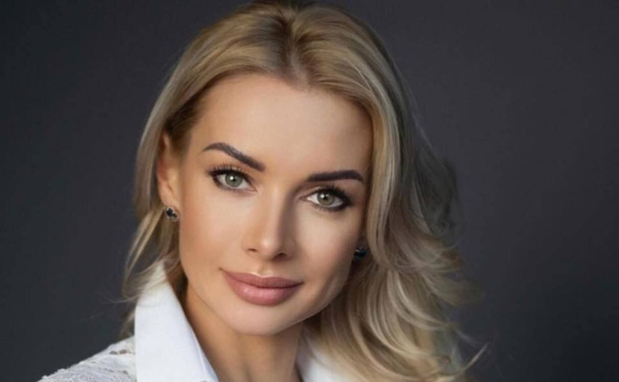 Ірина Аллахвердієва прийшла в Раду з годинником за 10 тисяч доларів Ірина Аллахвердієва прийшла в Раду з годинником за 10 тисяч доларів