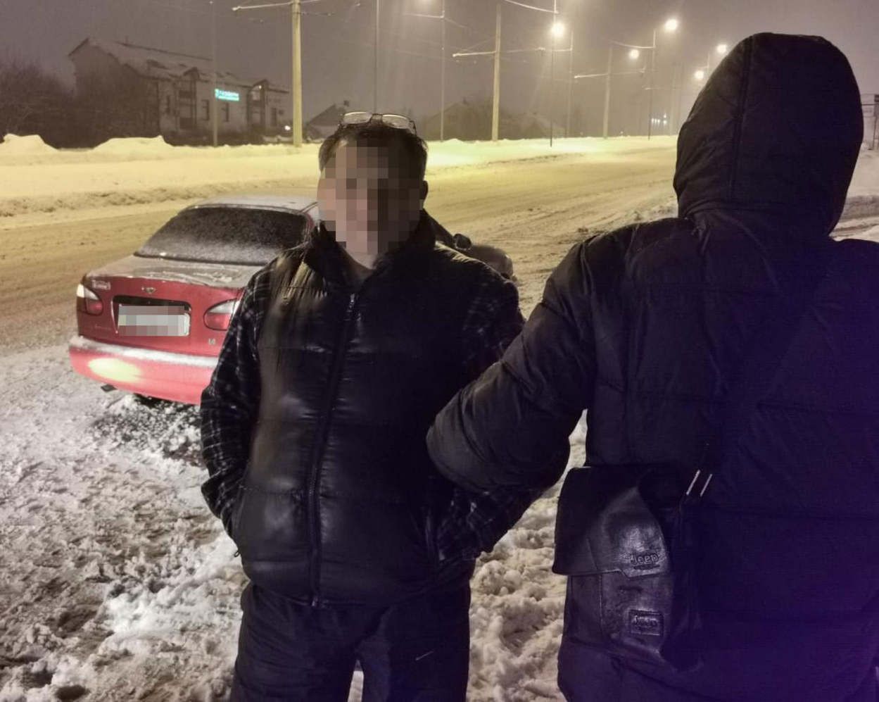 Хотел продать 45 граммов метадона: во Львове задержали наркоторговца – фото